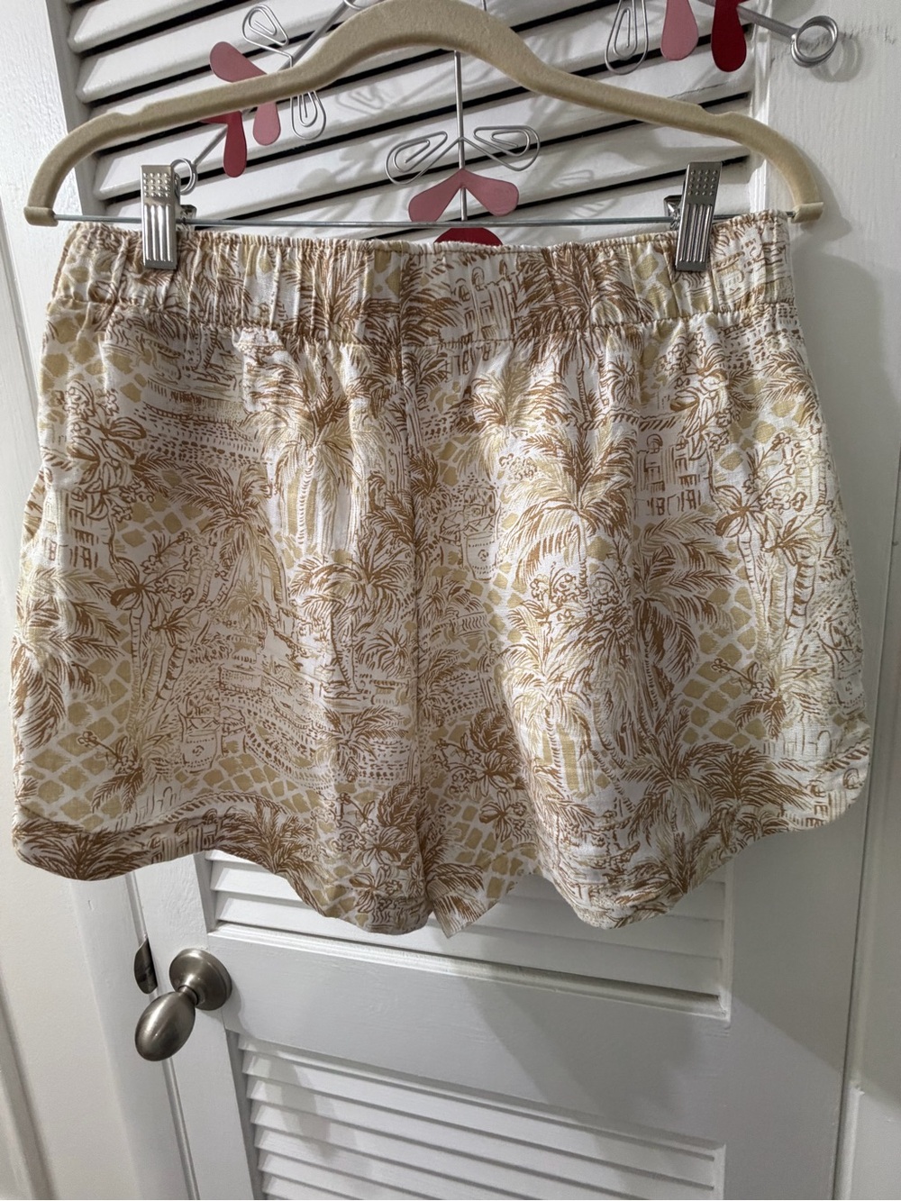 Lilly Pulitzer Women’s Printed Elastic-Waist Shorts — Beige Floral